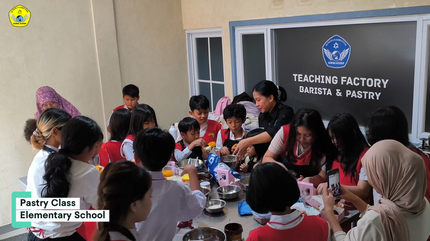 Aktivitas Peserta Didik Sekolah Paket A di Teaching Factory